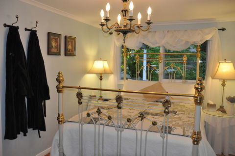 Aldgate Valley Bed And Breakfast - Australian Directory 7