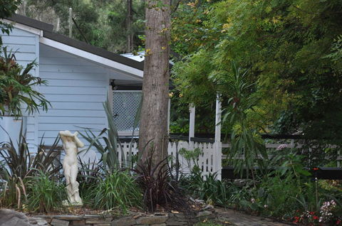 Aldgate Valley Bed And Breakfast - Australian Directory 32