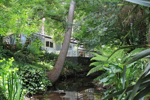 Aldgate Valley Bed And Breakfast - Australian Directory 2