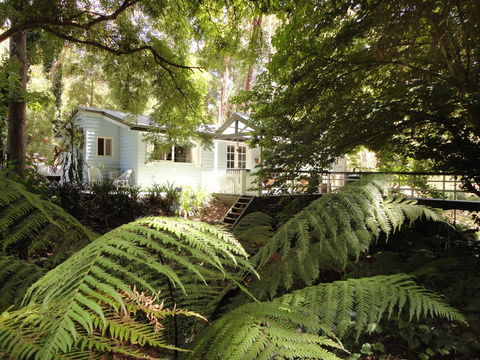 Aldgate Valley Bed And Breakfast - Australian Directory 39