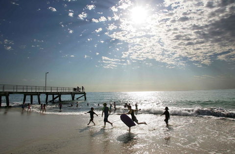 Lady Bay Hotel - Australian Directory 25