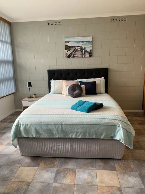 Longbeach Apartments - Australian Directory 3