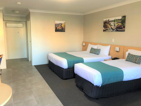 Bathurst Motor Inn - Australian Directory 19