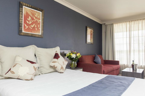 Bathurst Motor Inn - Australian Directory 10