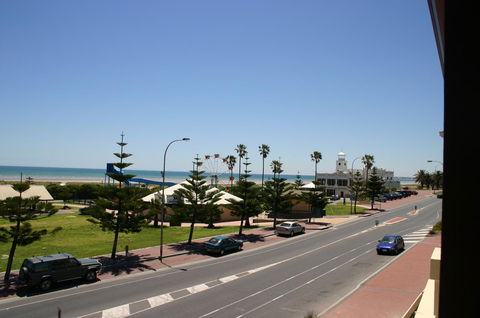 Semaphore Blue Apartments - Australian Directory 14