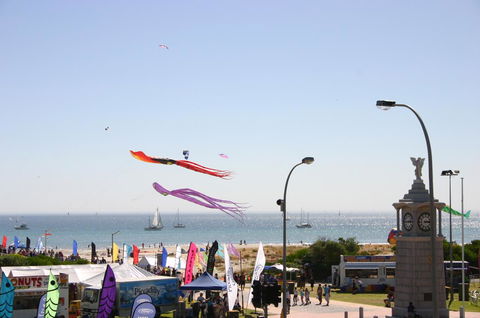 Semaphore Blue Apartments - Australian Directory 17