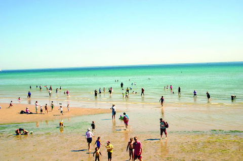 Semaphore Blue Apartments - Australian Directory 8