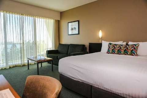 Port Lincoln Hotel - Australian Directory 9