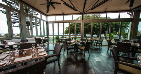 Port Lincoln Hotel - Australian Directory 43