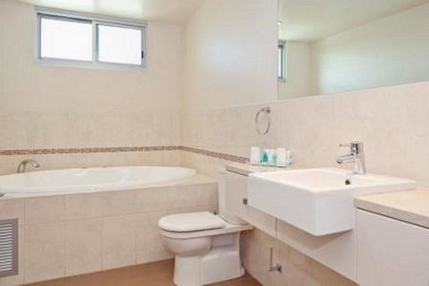 Port Lincoln Hotel - Australian Directory 1