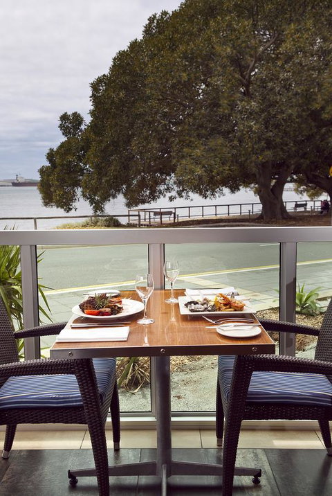 Port Lincoln Hotel - Australian Directory 42