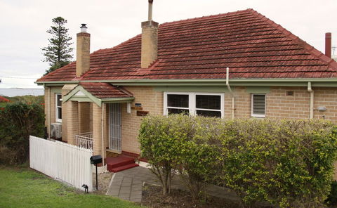 Grace Cottage - Australian Directory 2
