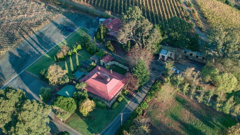 Vineyard Cottage BnB - Australian Directory 1