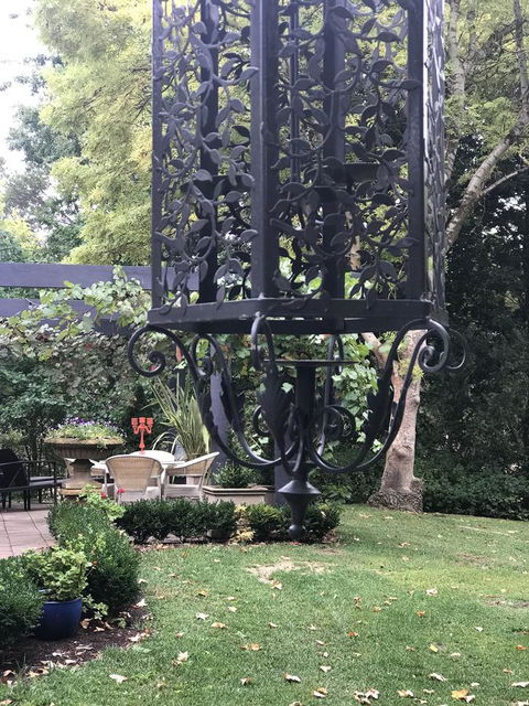 Adelaide Hills Retreats - Australian Directory 21