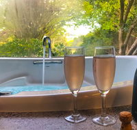 Adelaide Hills Retreats - Australian Directory