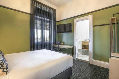 Nightcap At Exeter Hotel - Australian Directory 24