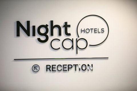 Nightcap At Exeter Hotel - Australian Directory 9