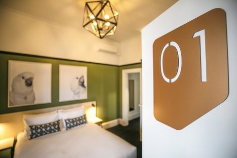 Nightcap At Exeter Hotel - Australian Directory 7
