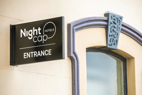 Nightcap At Exeter Hotel - Australian Directory 19
