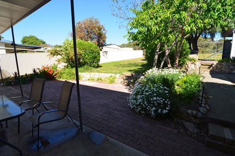 Beachview - Australian Directory 31