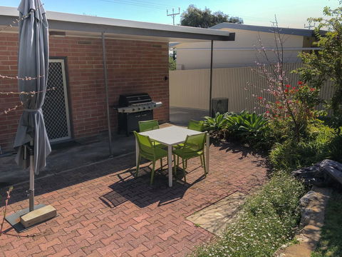 Beachview - Australian Directory 30