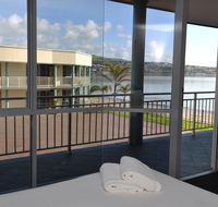 Hilton Motel - Australian Directory