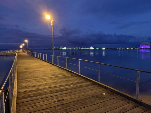 Hilton Beachfront Motel - Australian Directory 12