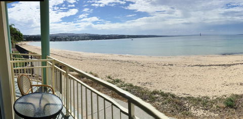 Hilton Beachfront Motel - Australian Directory 32