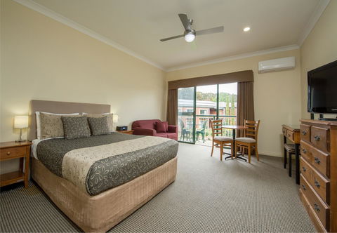 Clare Country Club - Australian Directory 21