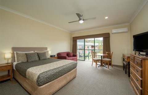 Clare Country Club - Australian Directory 22