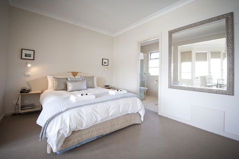 The Bluff Resort Apartments - Australian Directory 42