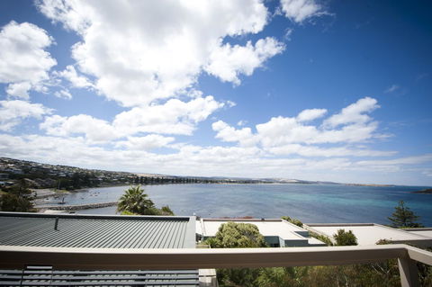 The Bluff Resort Apartments - Australian Directory 39
