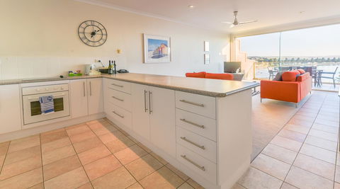 The Bluff Resort Apartments - Australian Directory 17