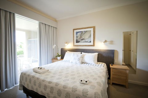 The Bluff Resort Apartments - Australian Directory 36