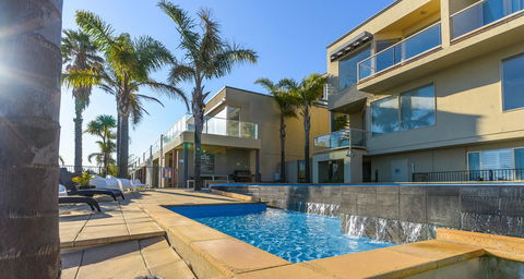The Bluff Resort Apartments - Australian Directory 11