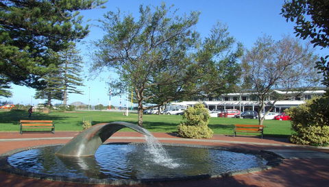 Nightcap At Hotel Victor - Australian Directory 20