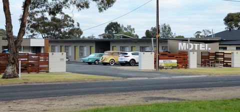 105 On The Park - Australian Directory 0