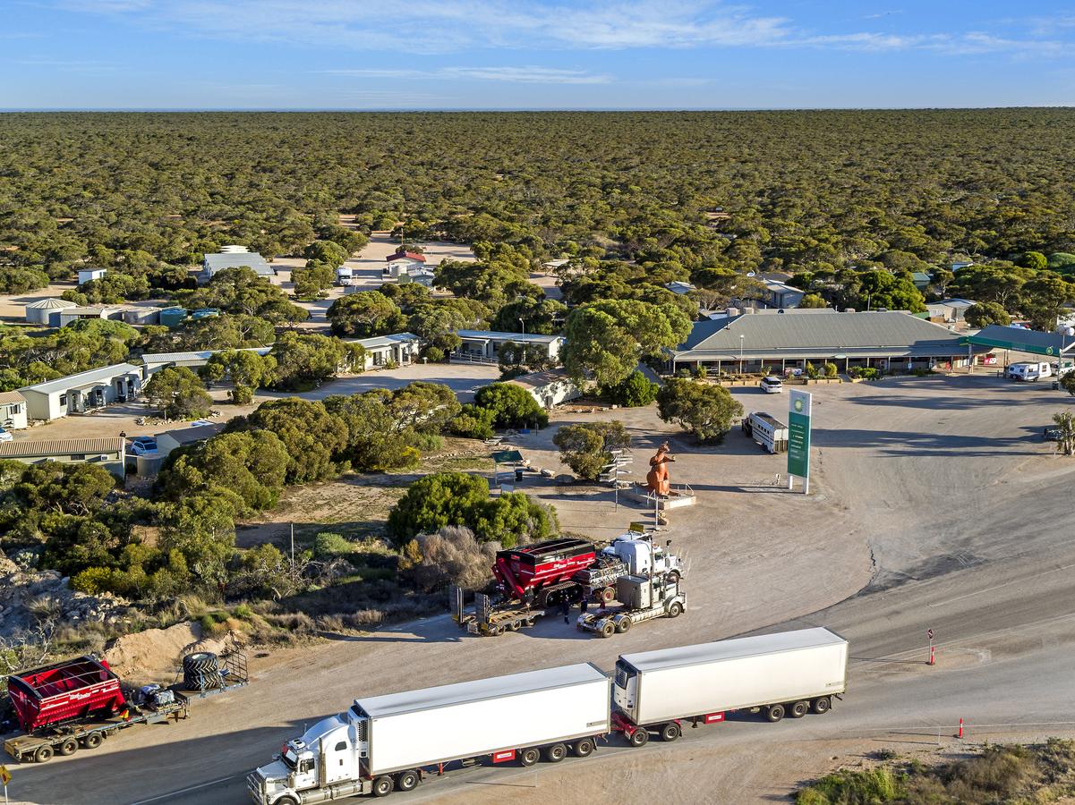 Nullarbor SA Australian Directory