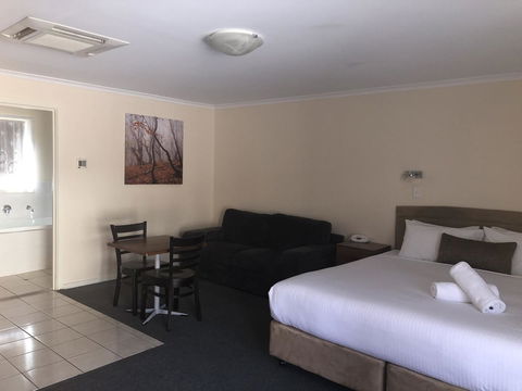 Clare Central - Australian Directory 4