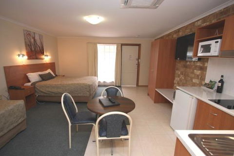 Clare Central - Australian Directory 38