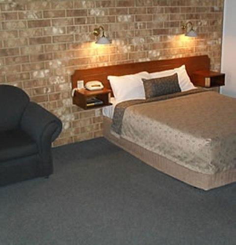 Clare Central - Australian Directory 21