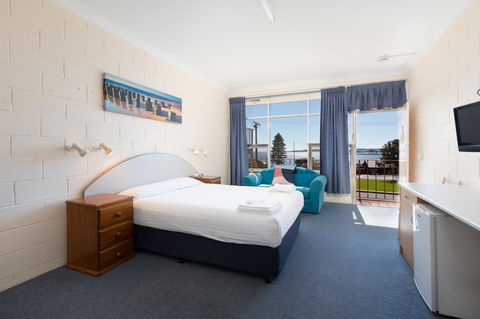 Blue Seas Motel - Australian Directory 0