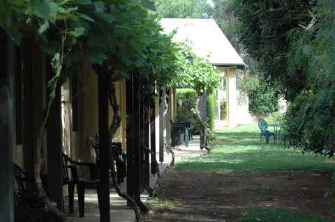 Burra Motor Inn - Australian Directory 25