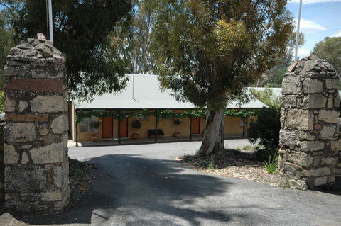 Burra Motor Inn - Australian Directory 13