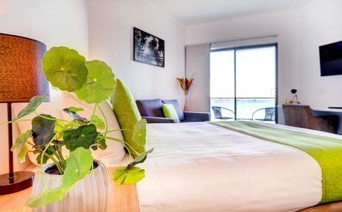 Limani Motel - Australian Directory 22