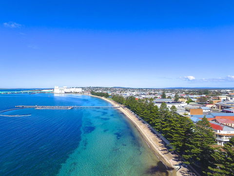 Limani Motel - Australian Directory 0