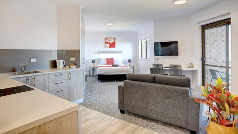 Limani Motel - Australian Directory 17