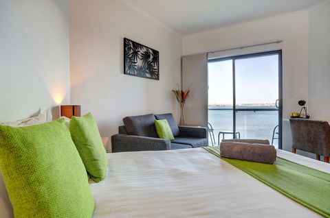 Limani Motel - Australian Directory 23
