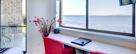 Limani Motel - Australian Directory 32
