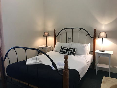 Grosvenor Hotel - Australian Directory 11